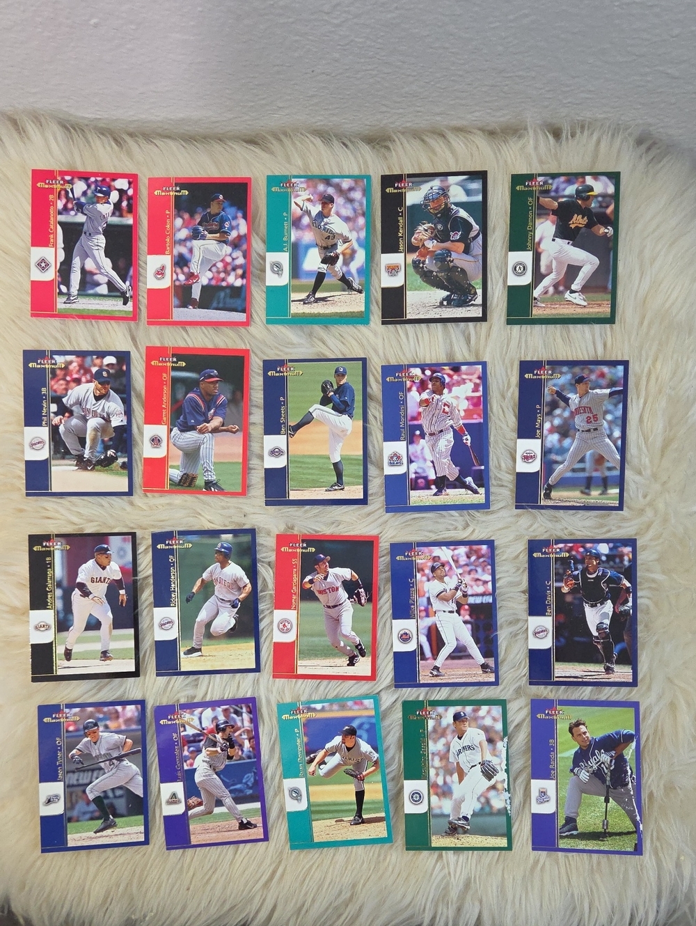2002 Fleer Maximum Baseball Card Lot (20) Mike Piazza Rickey Henderson Nomar Gar